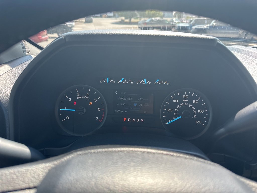 2019 Ford F-150 XLT photo 2