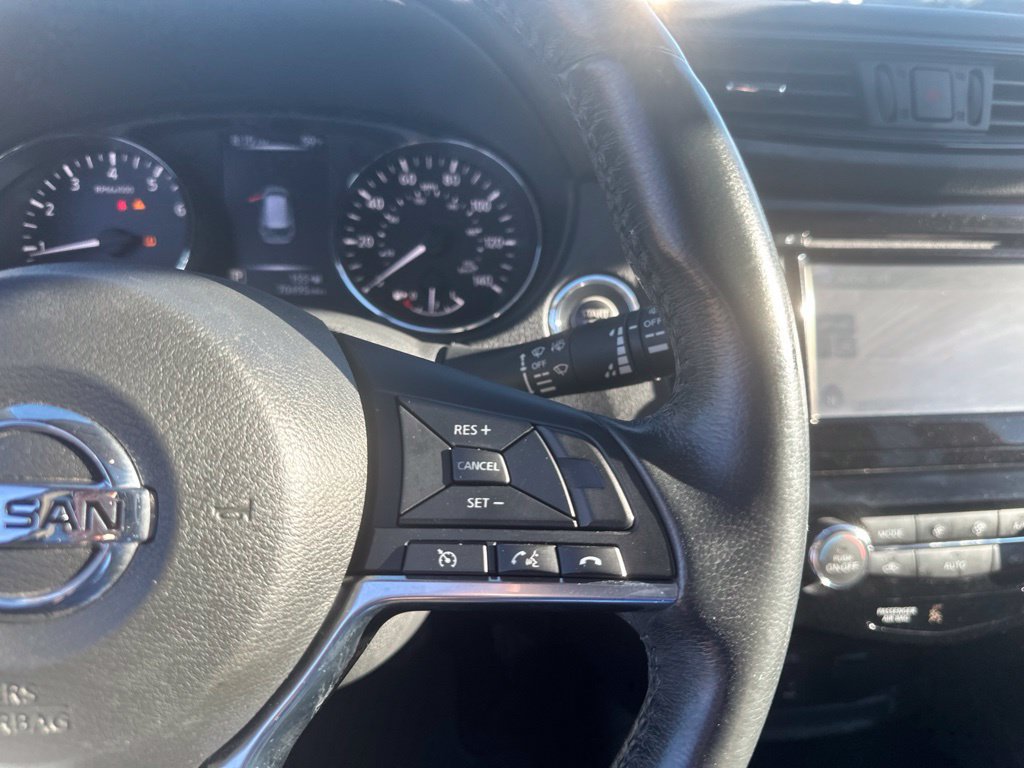 2017 Nissan Rogue SV - Photo 10