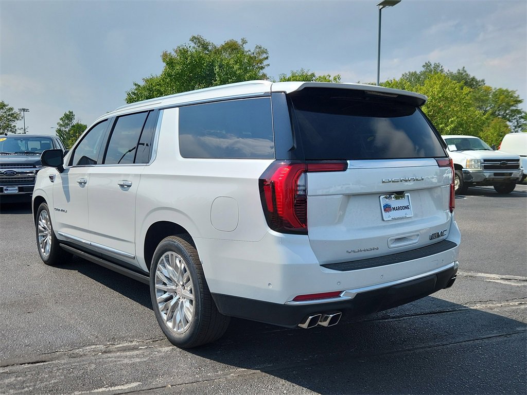 2025 Gmc Yukon XL Denali photo 2
