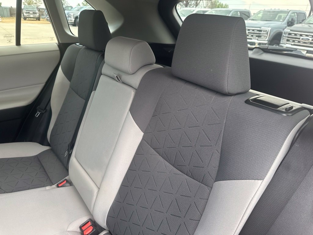 2020 Toyota RAV4 XLE - Photo 21