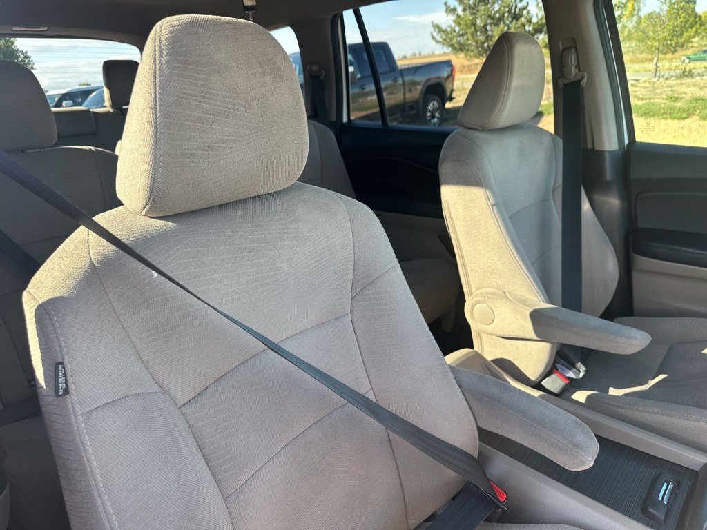 2017 Honda Pilot EX - Photo 39