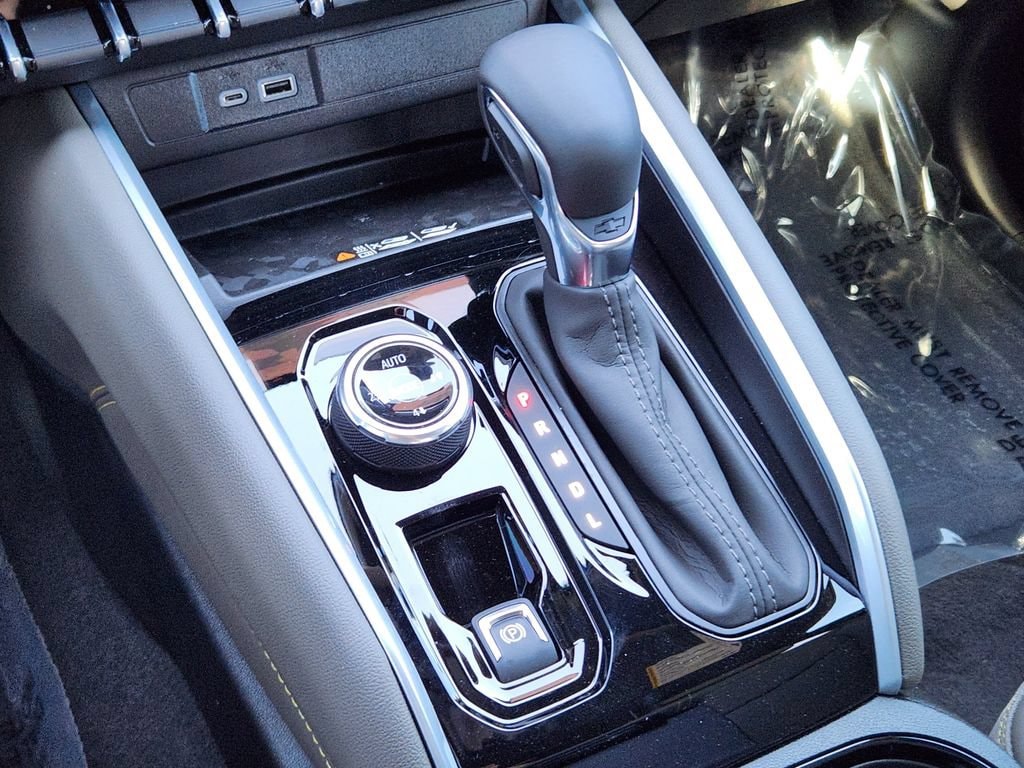 2026 Chevrolet Colorado ZR2 - Photo 20