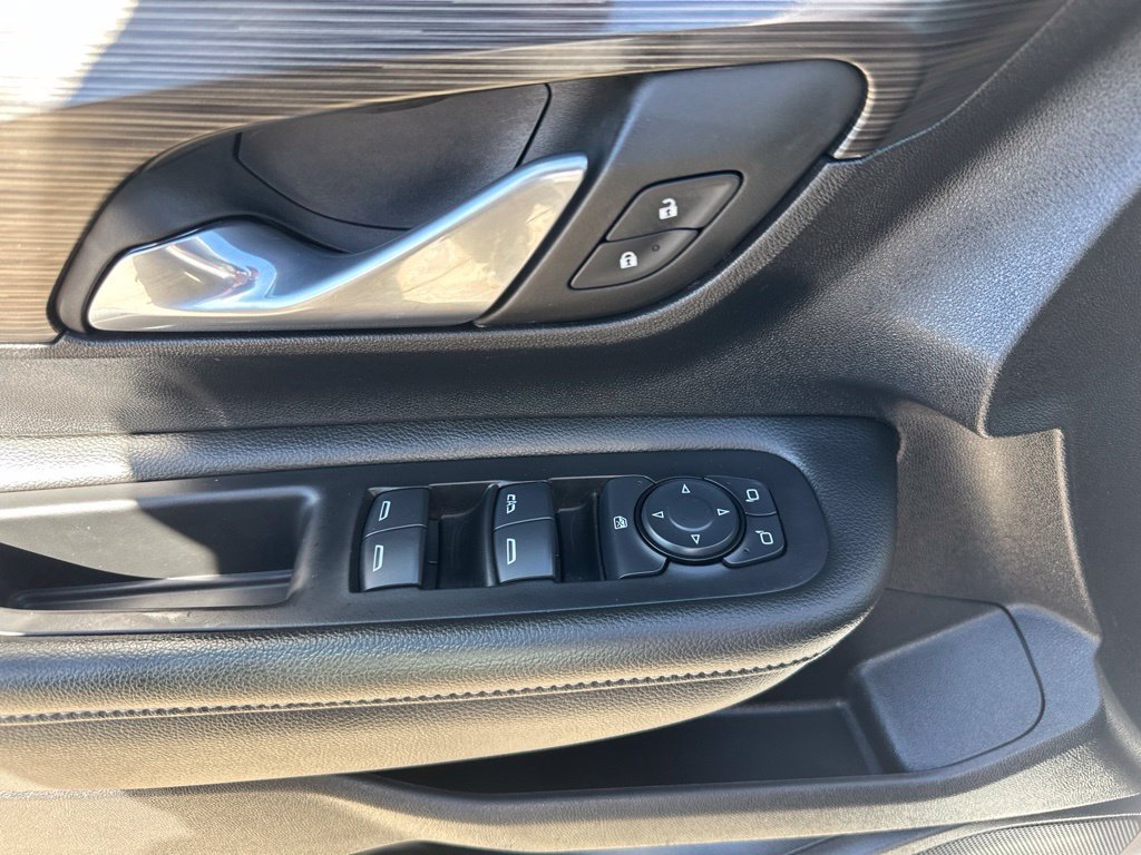2024 GMC Terrain SLE - Photo 18