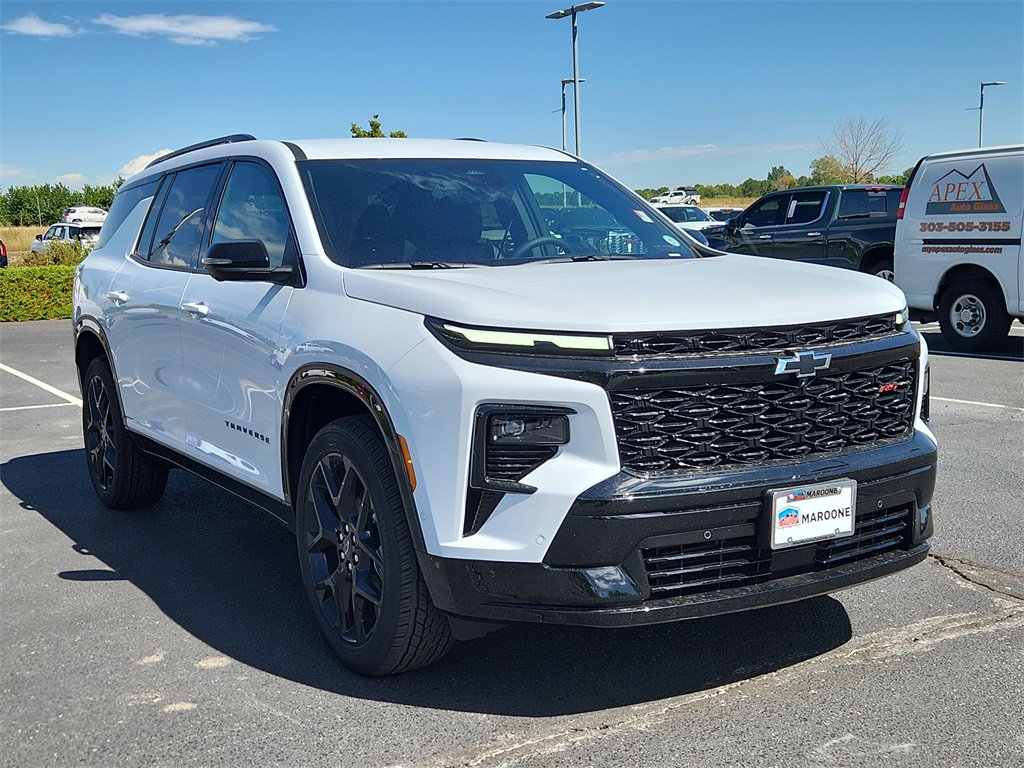 2026 Chevrolet Traverse RS photo 2