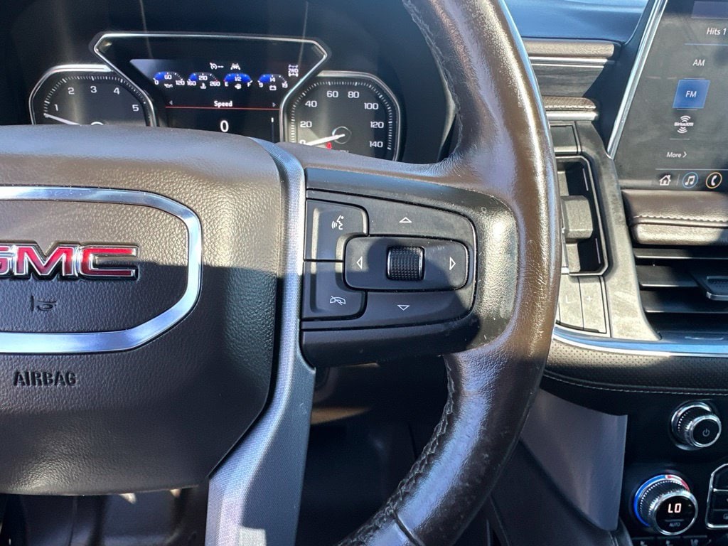 2021 GMC Yukon XL SLT - Photo 11