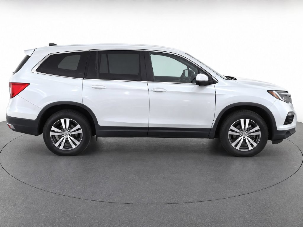 2017 Honda Pilot EX - Photo 8