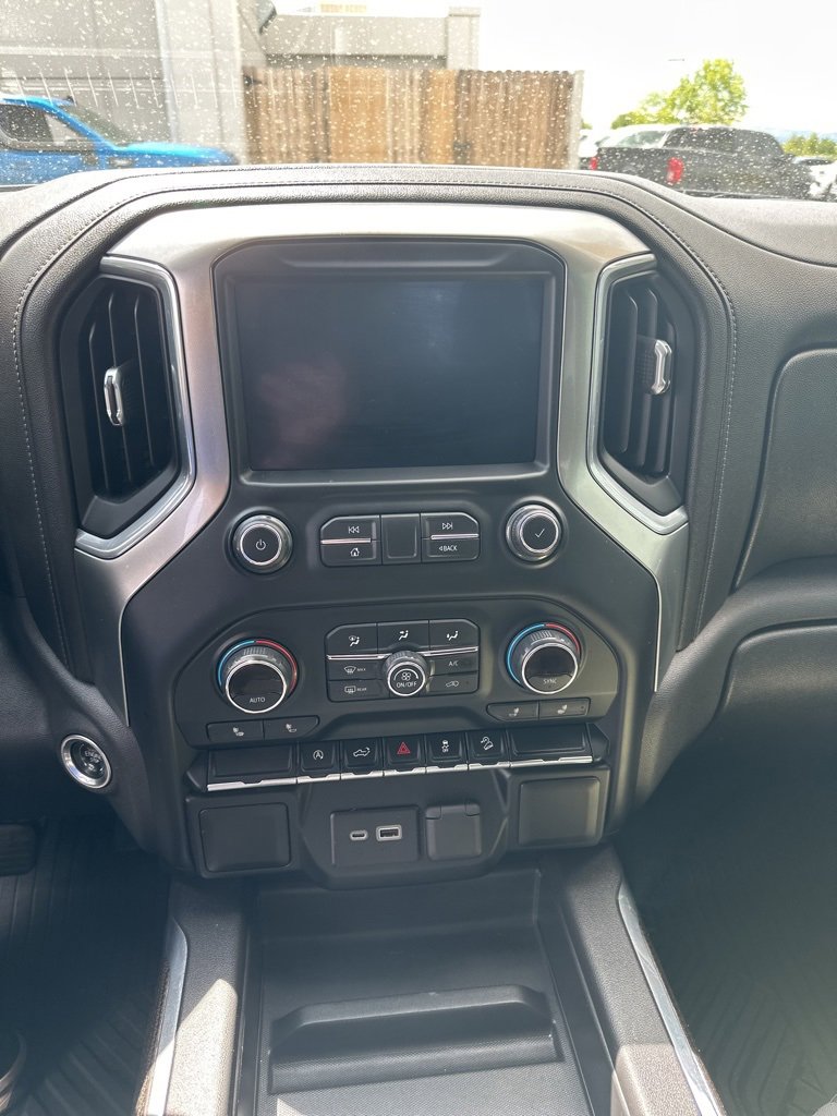 2020 Chevrolet Silverado 1500 RST photo 4