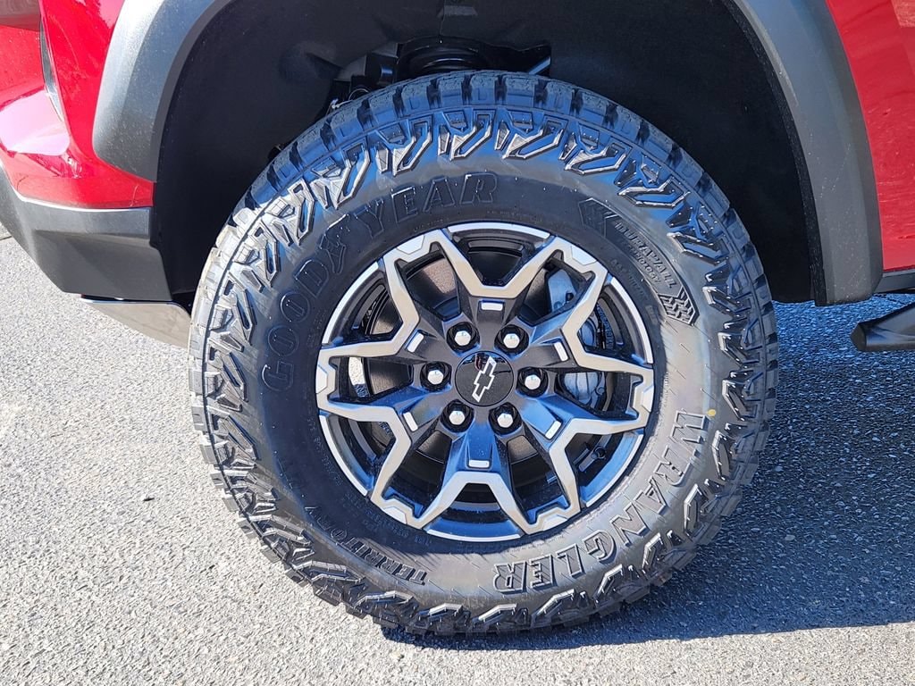 2026 Chevrolet Colorado ZR2 - Photo 6