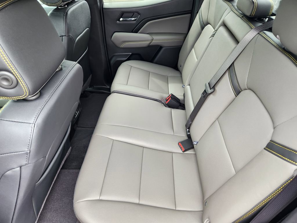 2026 Chevrolet Colorado ZR2 - Photo 9