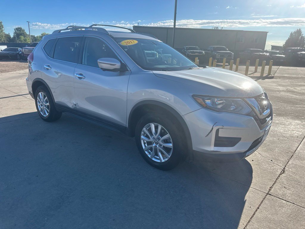 2017 Nissan Rogue SV - Photo 38