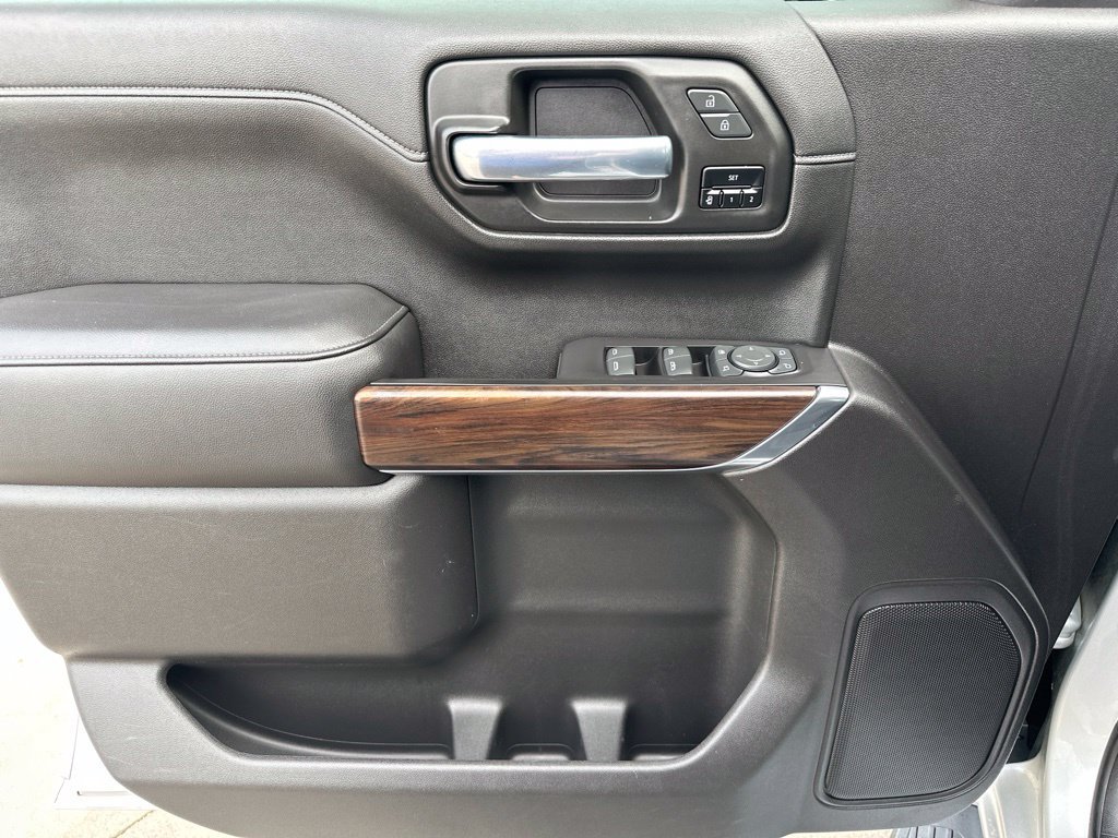 2020 GMC Sierra 1500 SLT - Photo 17
