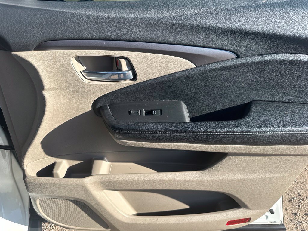 2017 Honda Pilot EX - Photo 40