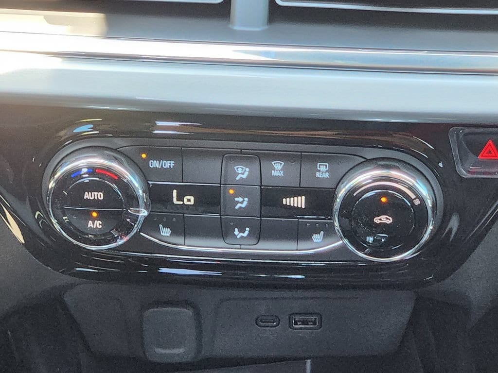 2026 Chevrolet Trax LT - Photo 19