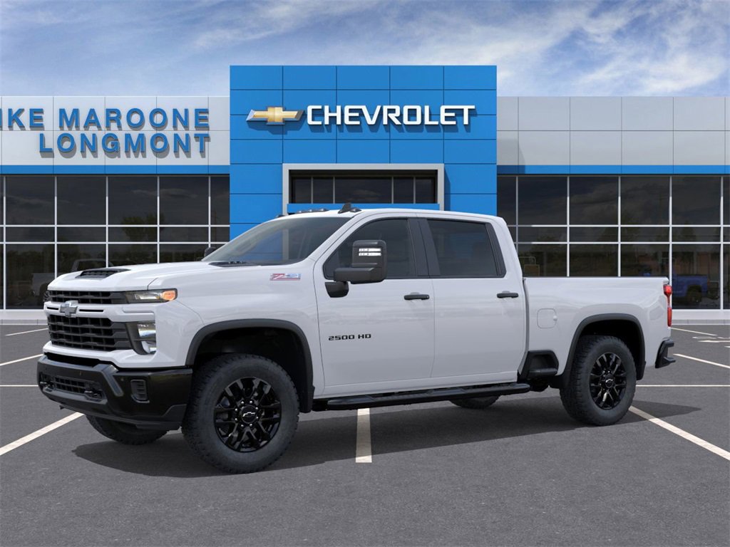 2026 Chevrolet Silverado 2500HD Custom photo 2