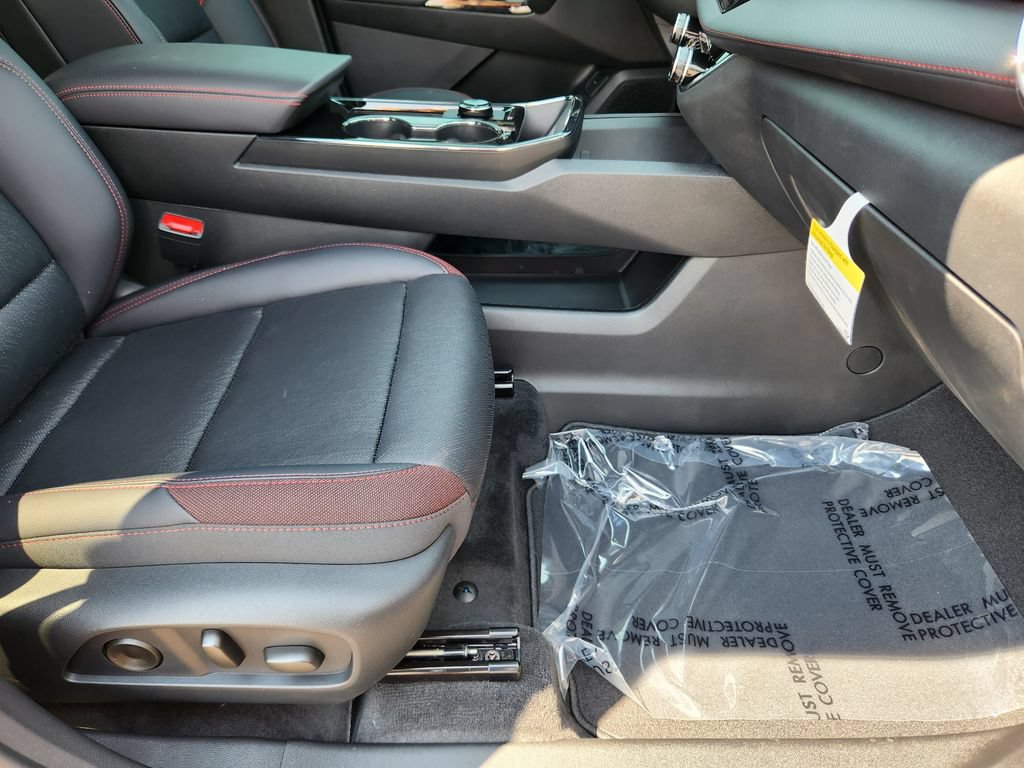 2027 Chevrolet Equinox RS - Photo 16