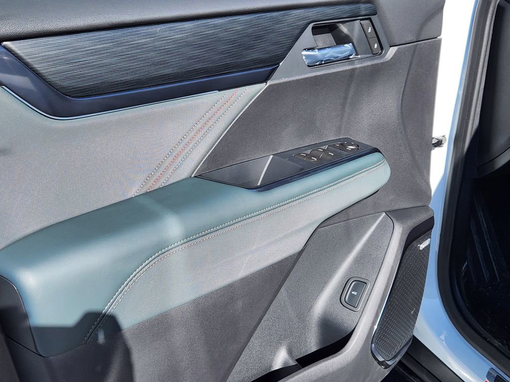 2026 GMC Acadia AT4 - Photo 14
