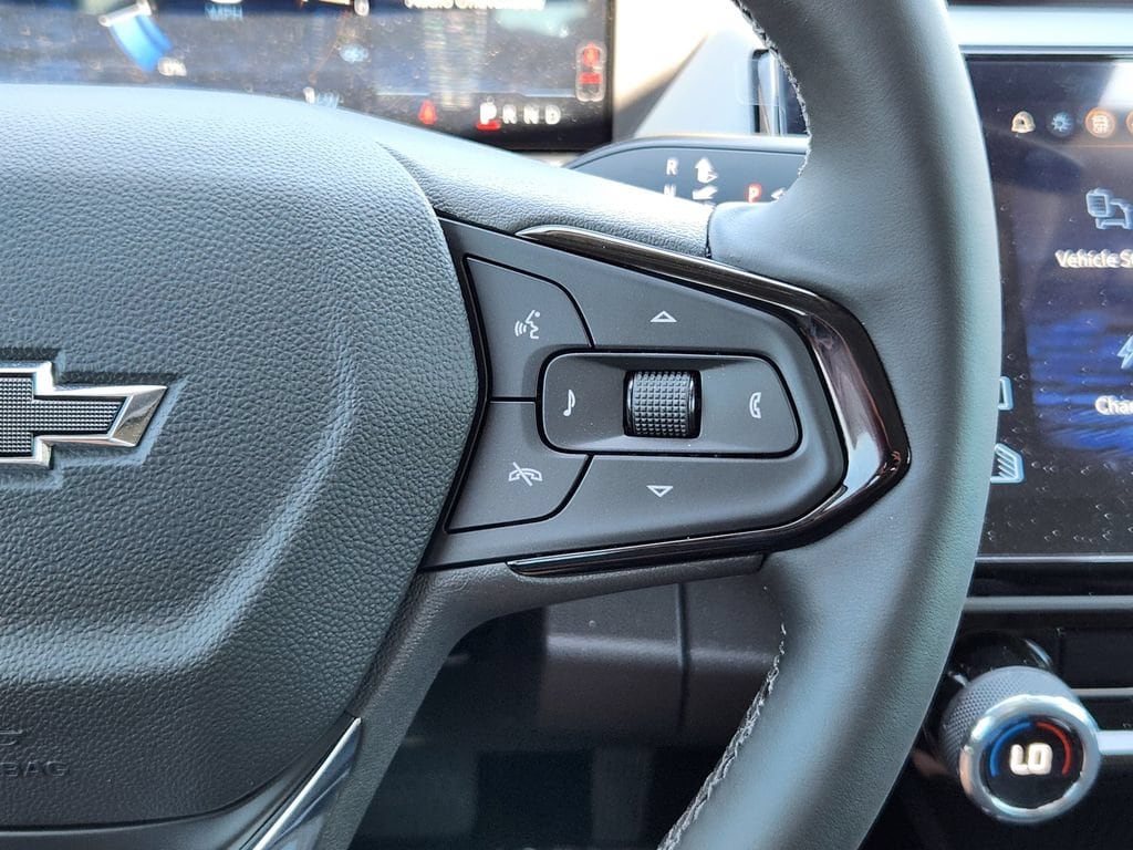 2027 Chevrolet Bolt LT - Photo 18