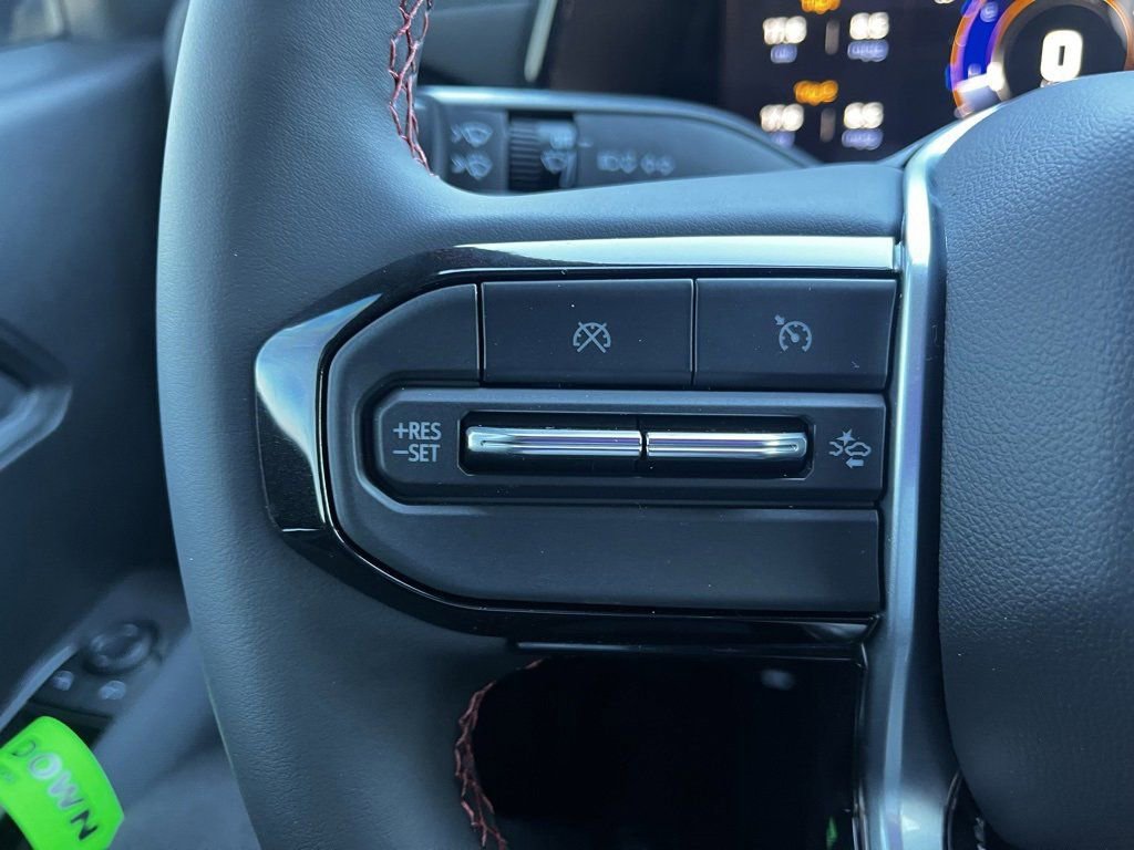 2025 Chevrolet Colorado Z71 - Photo 9