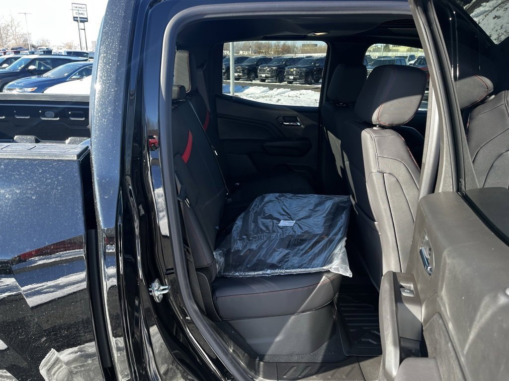 2025 Chevrolet Colorado Z71 - Photo 35