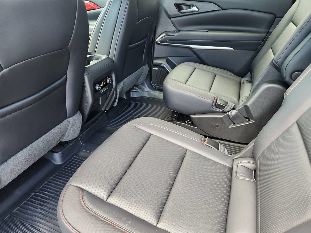 2026 Chevrolet Traverse Z71 - Photo 10