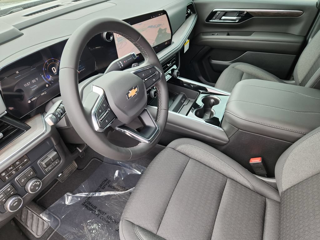 2026 Chevrolet Suburban LS - Photo 8