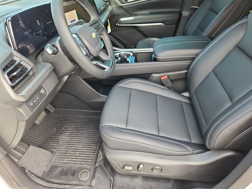 2025 Chevrolet Traverse LT - Photo 7