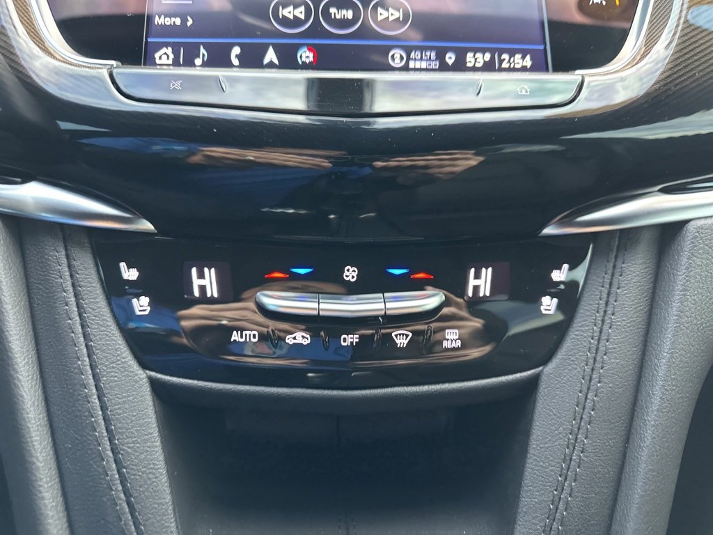 2024 Cadillac XT6 Sport photo 4