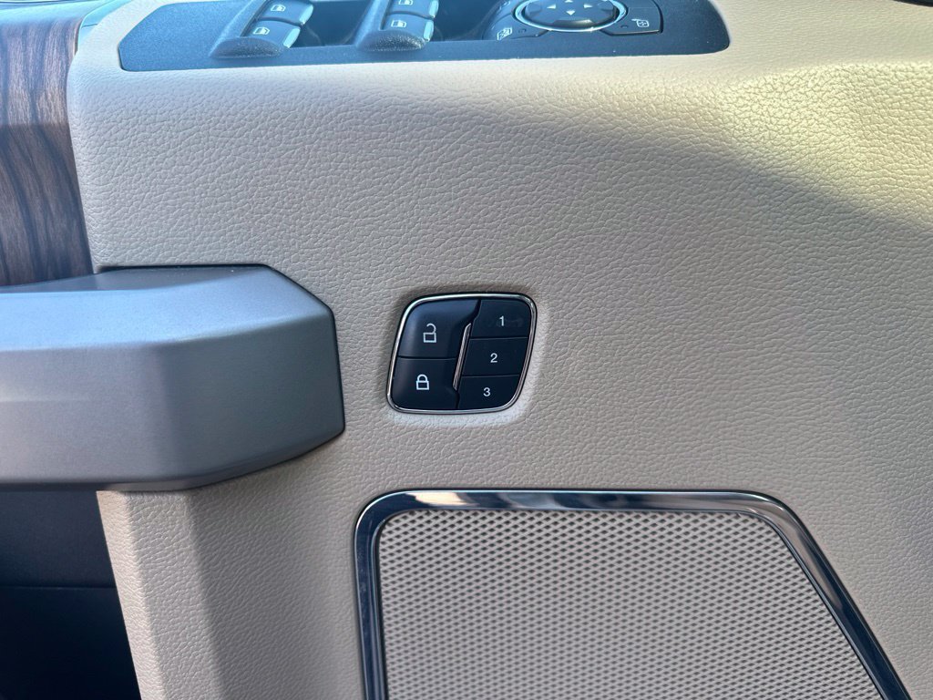 2018 Ford F-150 Lariat - Photo 32