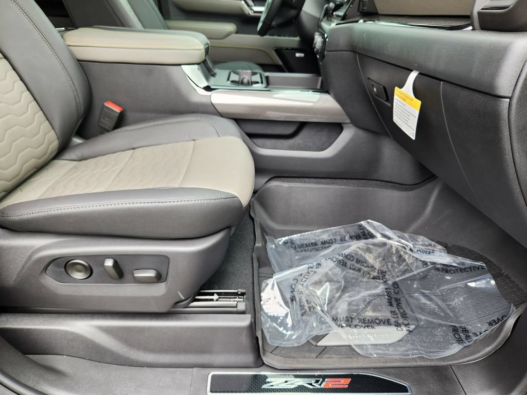 2026 Chevrolet Silverado 2500 HD ZR2 - Photo 16