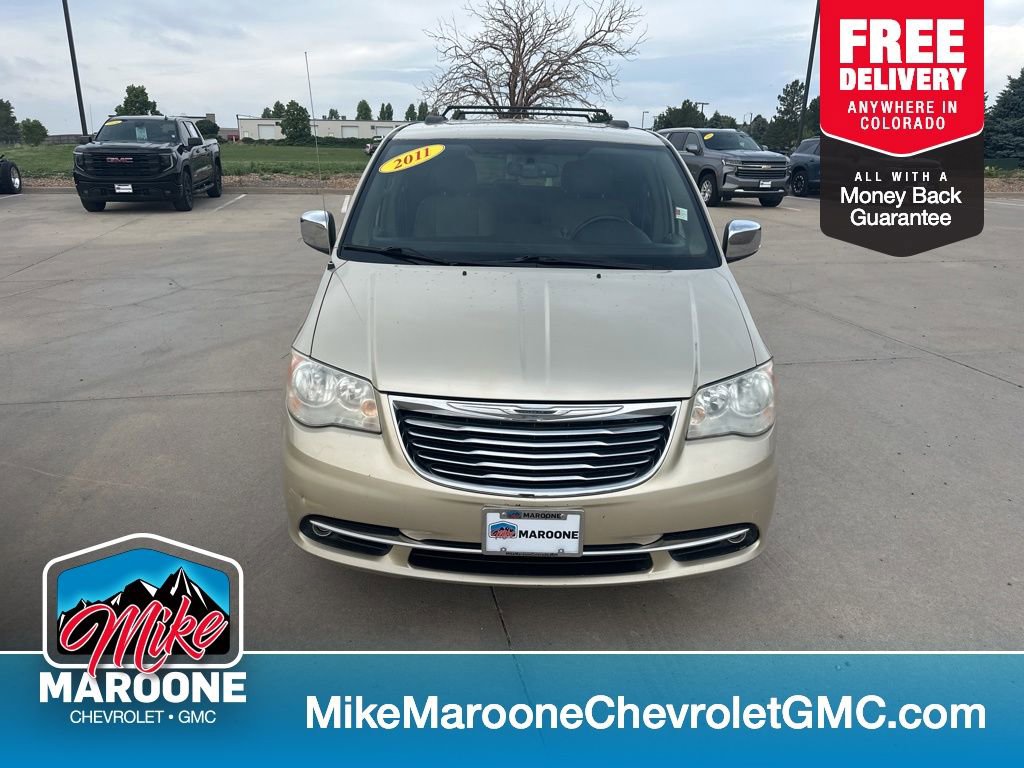 2011 Chrysler Town & Country Touring-L's photo