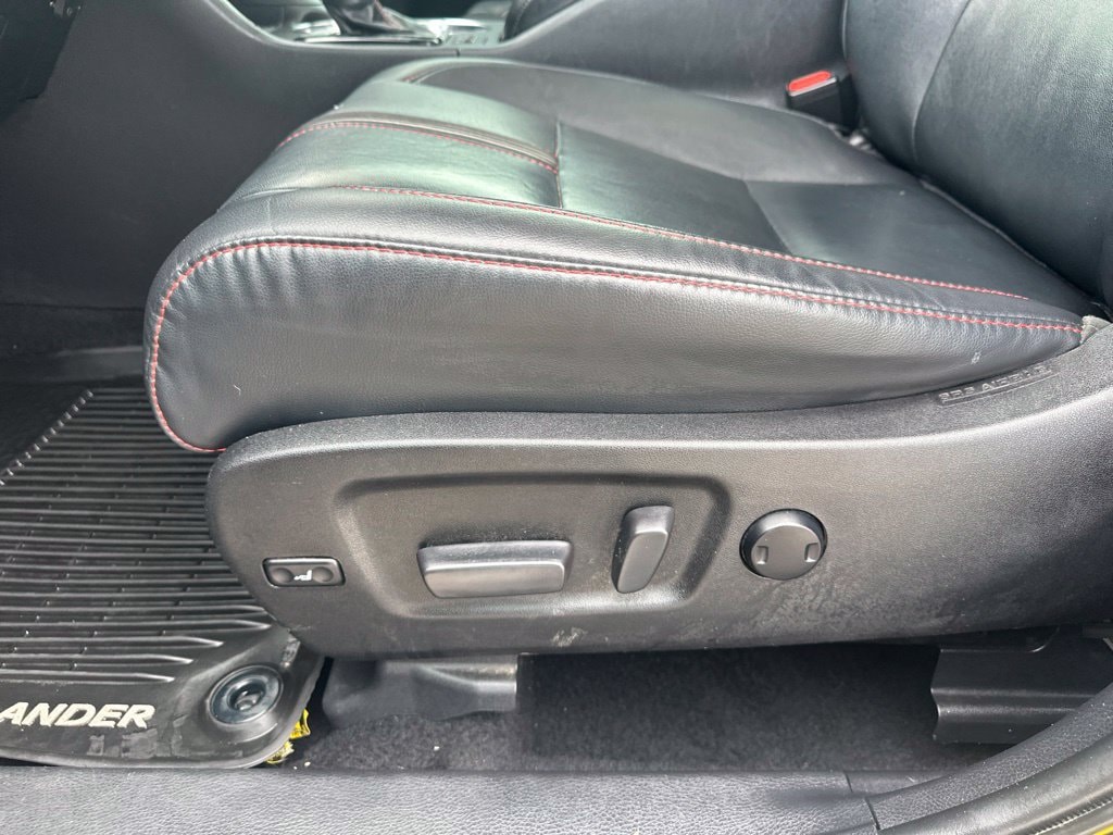 2019 Toyota Highlander SE - Photo 13