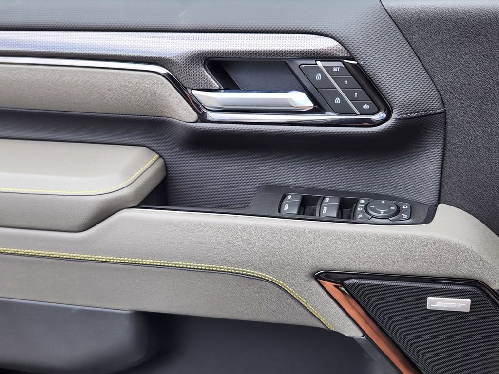 2026 Chevrolet Silverado 2500 HD ZR2 - Photo 7