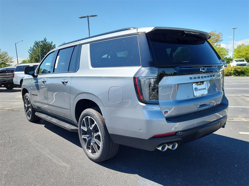 2026 Chevrolet Suburban RST photo 3