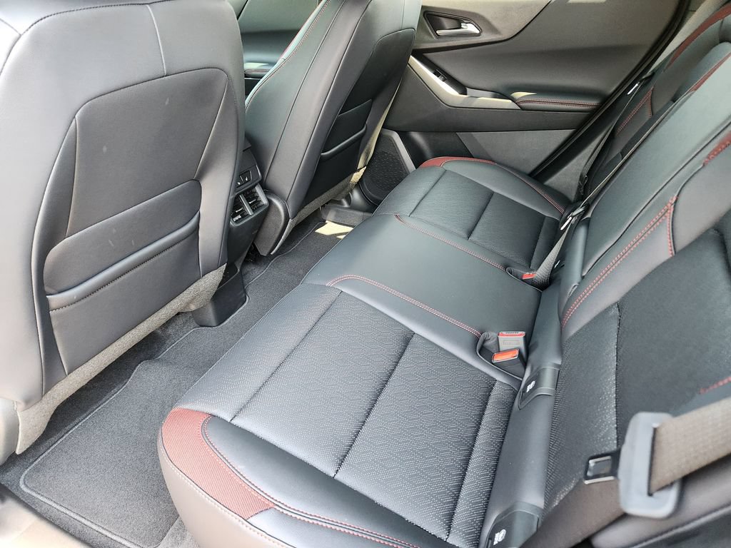 2027 Chevrolet Equinox RS - Photo 10