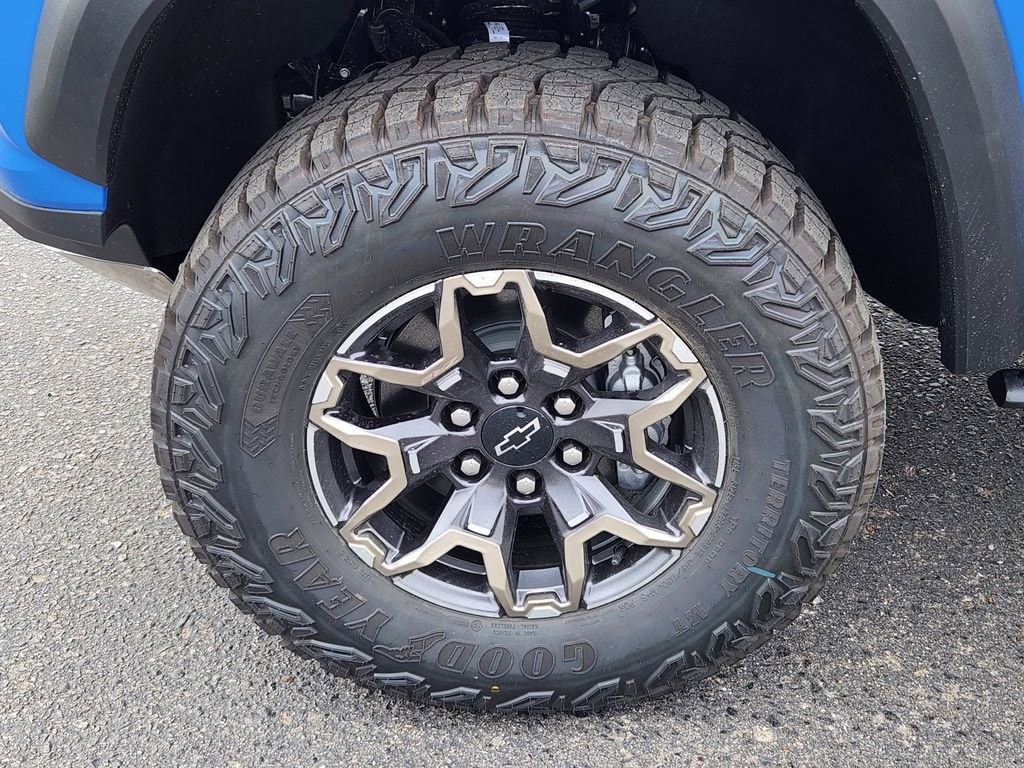 2026 Chevrolet Colorado ZR2 - Photo 6