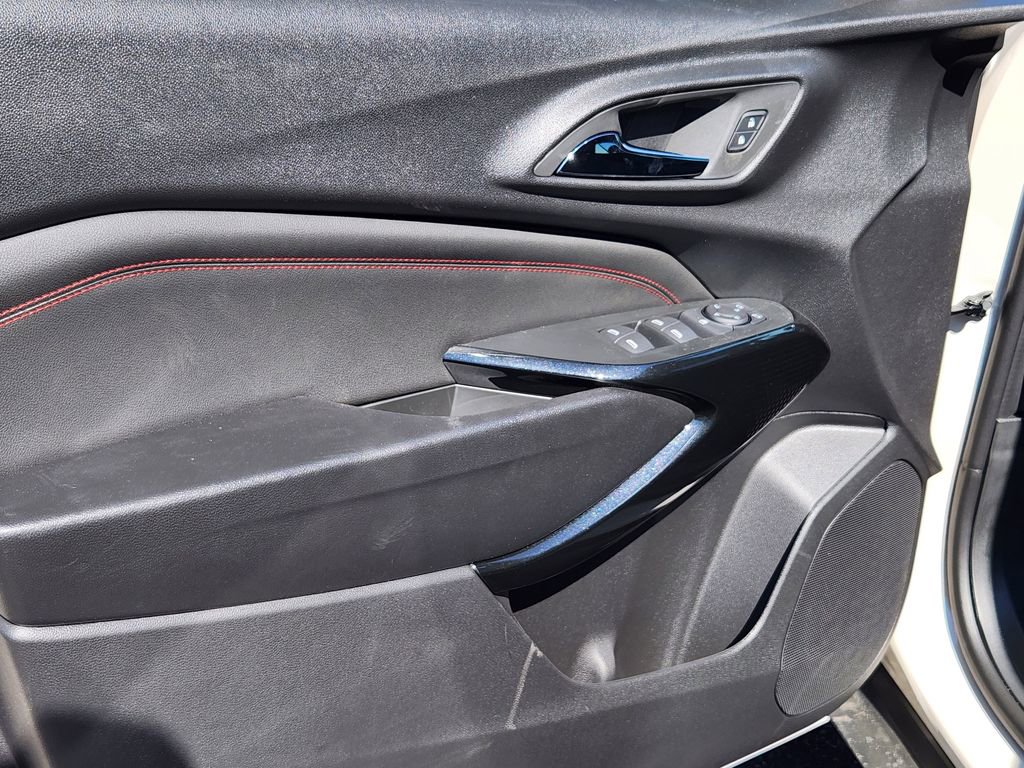 2026 Chevrolet Trax RS - Photo 12