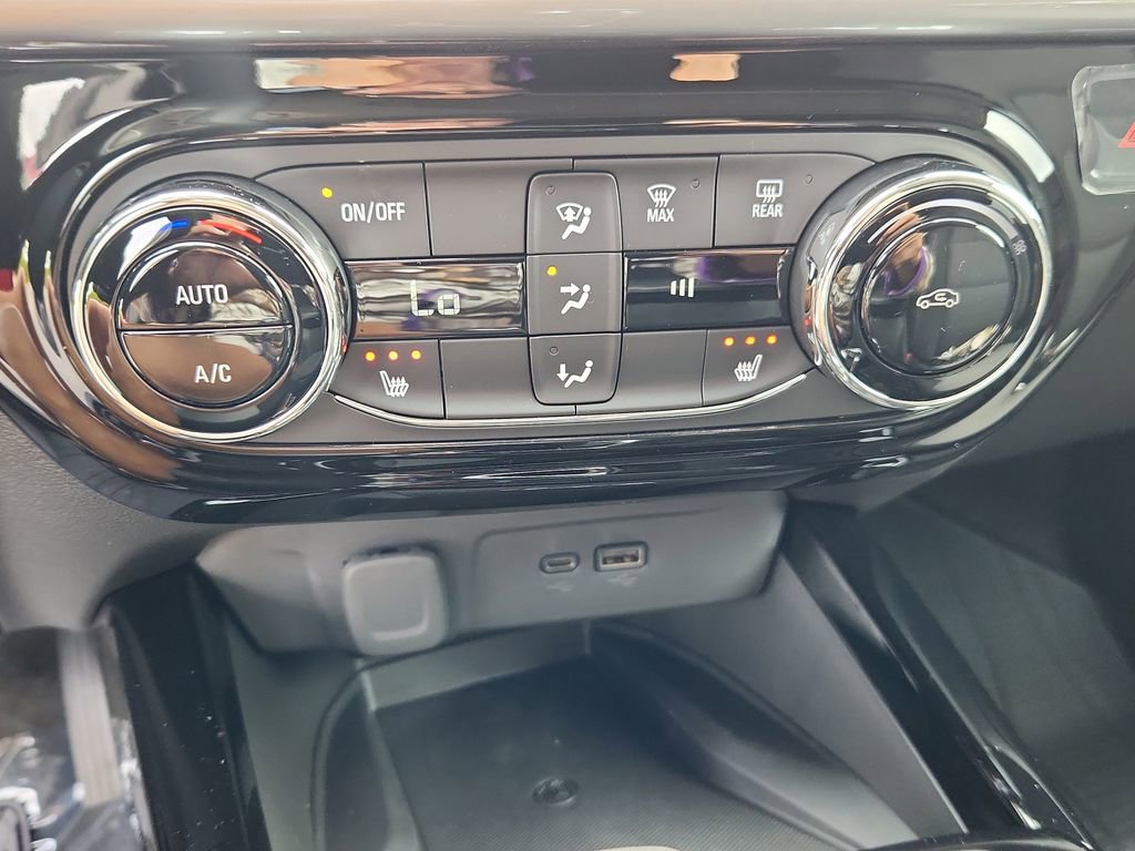 2026 Chevrolet Trax LT - Photo 19