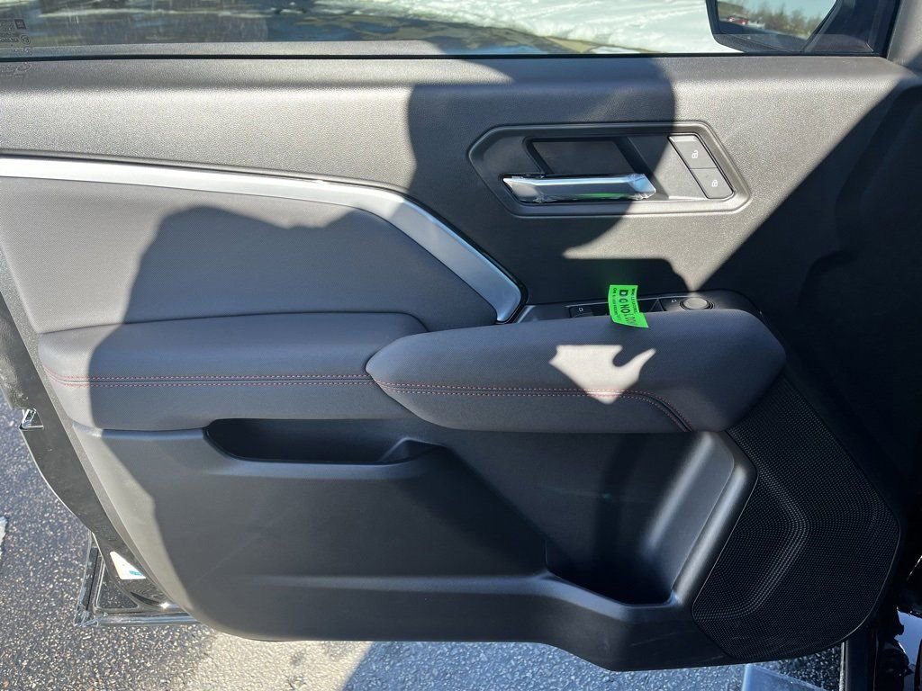 2025 Chevrolet Colorado Z71 - Photo 19