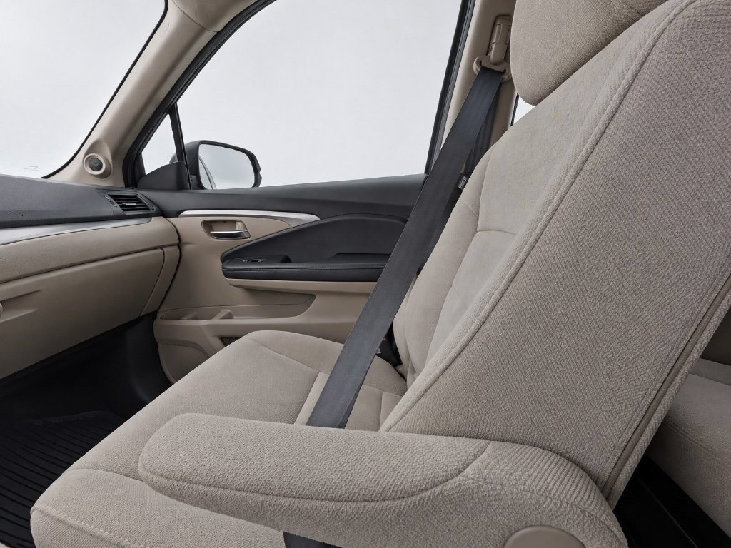 2017 Honda Pilot EX - Photo 21