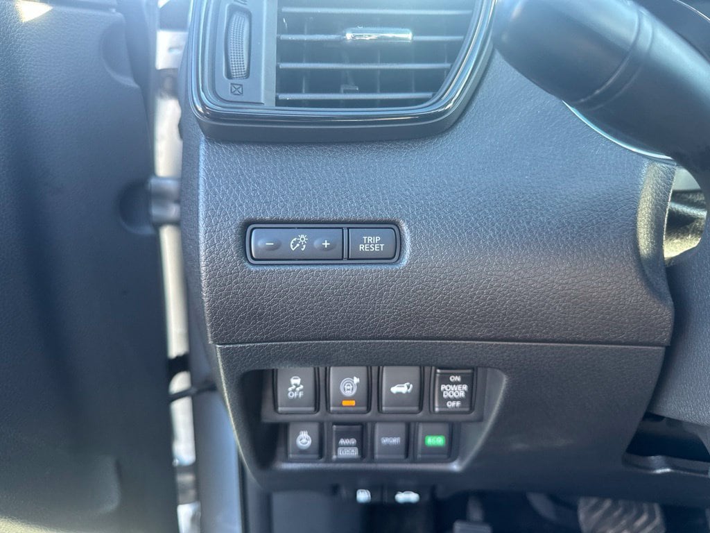 2017 Nissan Rogue SV - Photo 12