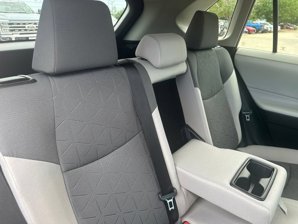 2020 Toyota RAV4 XLE - Photo 27