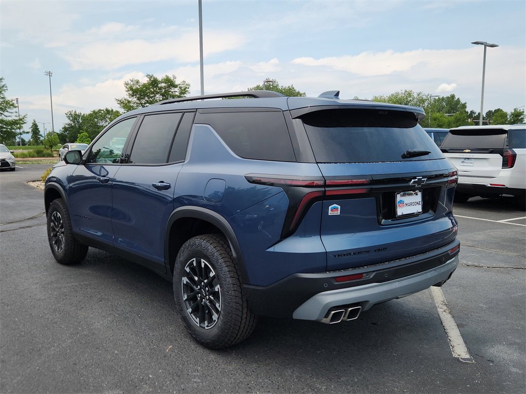 2026 Chevrolet Traverse Z71 photo 3