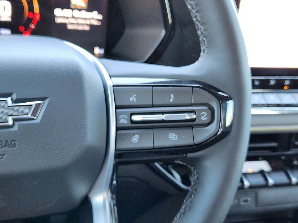 2026 Chevrolet Colorado ZR2 - Photo 18