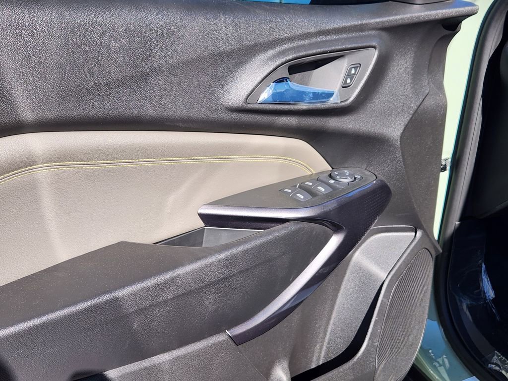 2026 Chevrolet Trax Activ - Photo 13