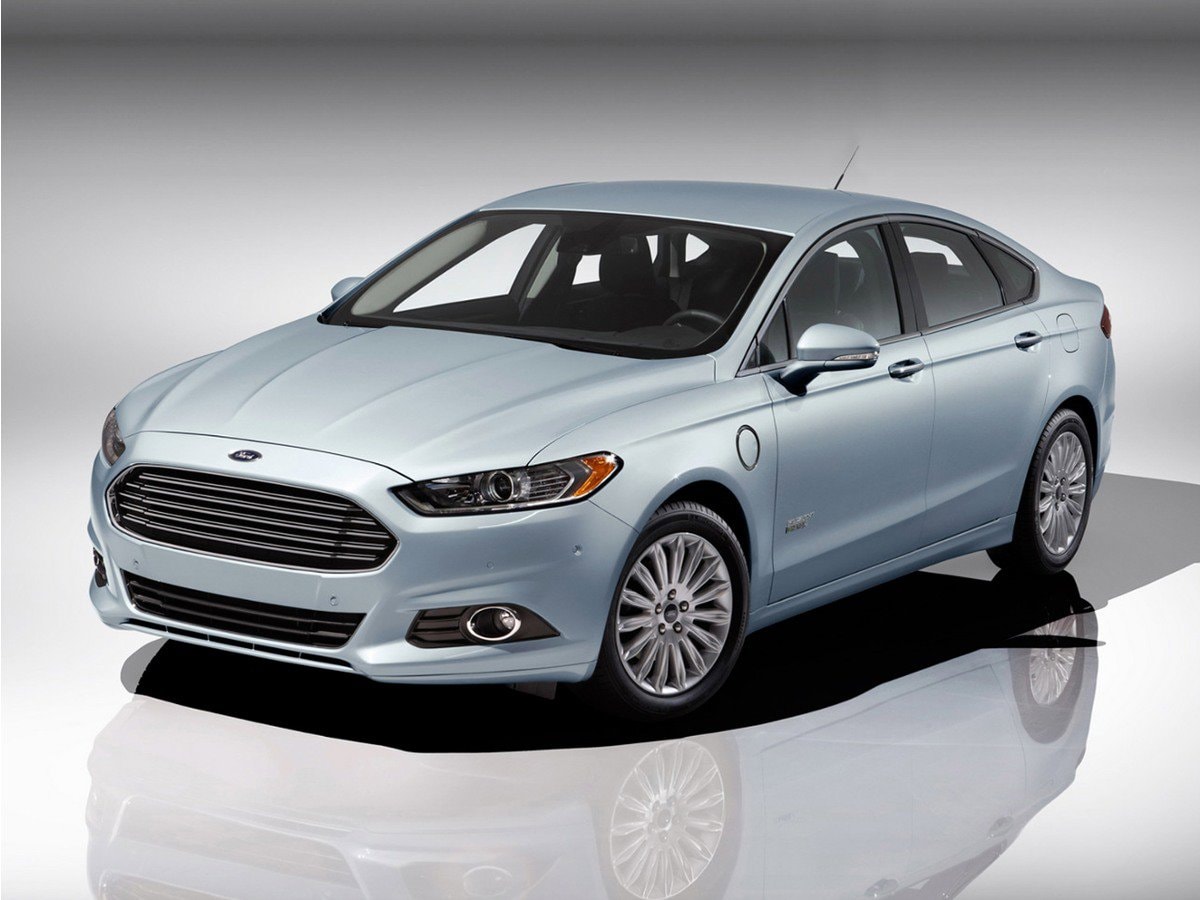 2015 Ford Fusion Plug-In Hybrid SE Luxury's photo