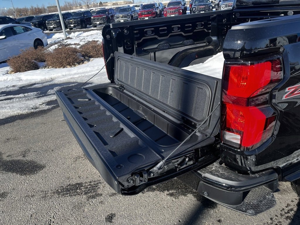 2025 Chevrolet Colorado Z71 - Photo 32