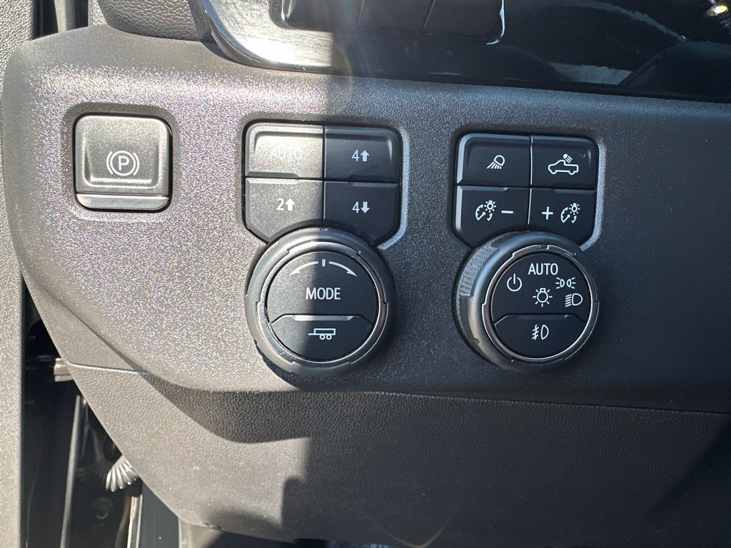 2024 Chevrolet Silverado 1500 ZR2 - Photo 13