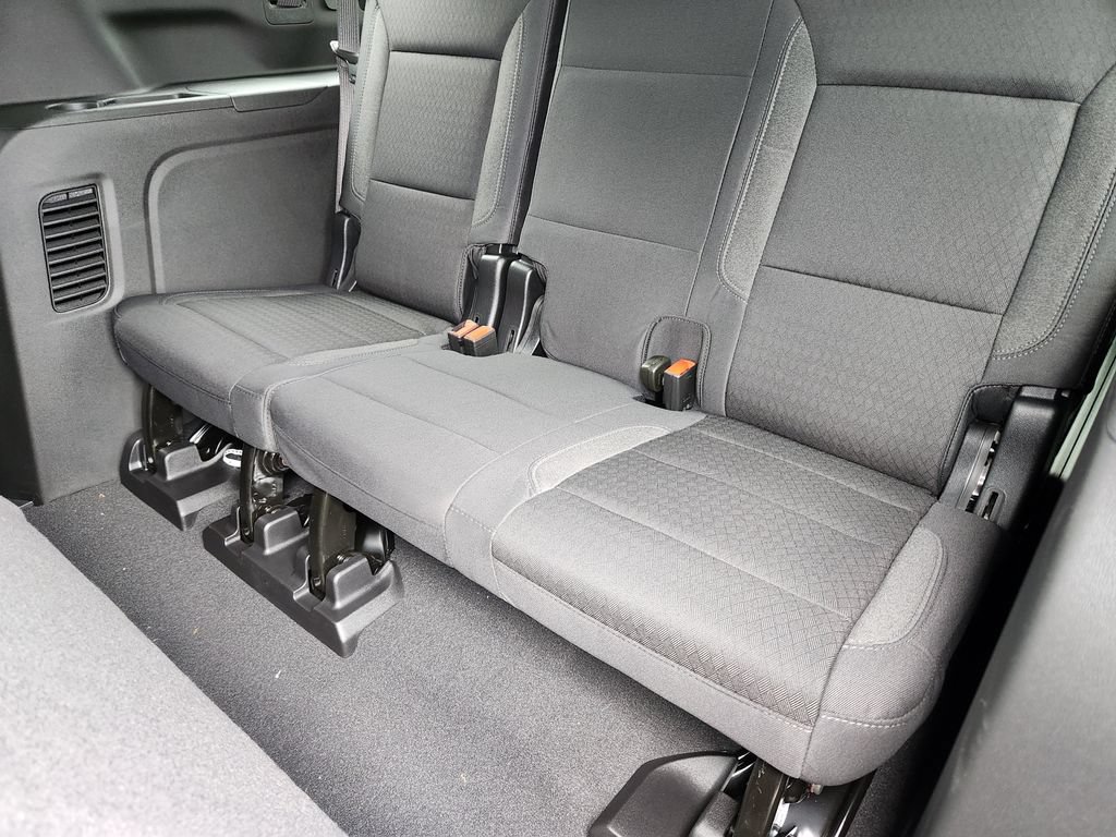 2026 Chevrolet Suburban LS - Photo 11