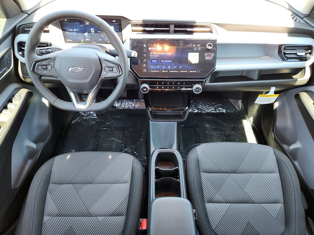 2027 Chevrolet Bolt LT - Photo 10