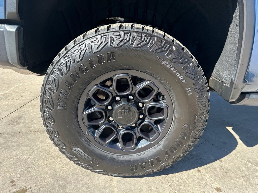 2024 Chevrolet Silverado 2500HD ZR2 - Photo 39